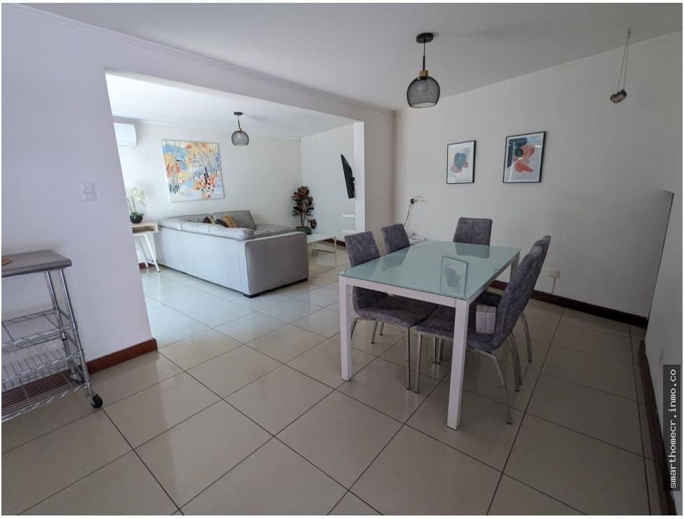 Alquiler de casa en guachipelín sur