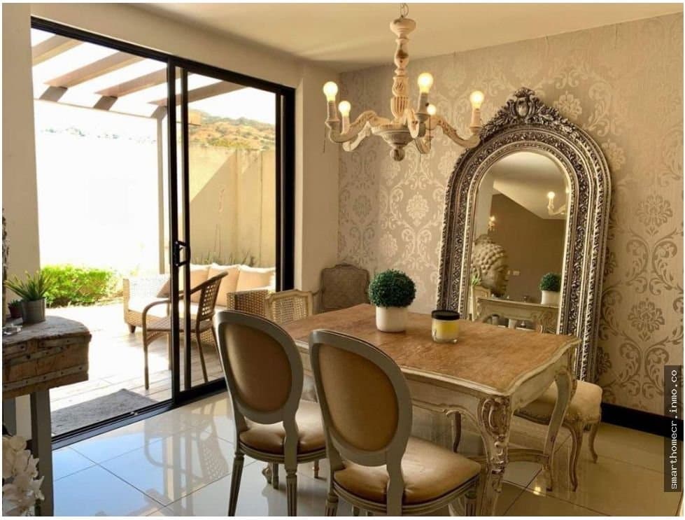 Se vende casa en condominio parques del sol