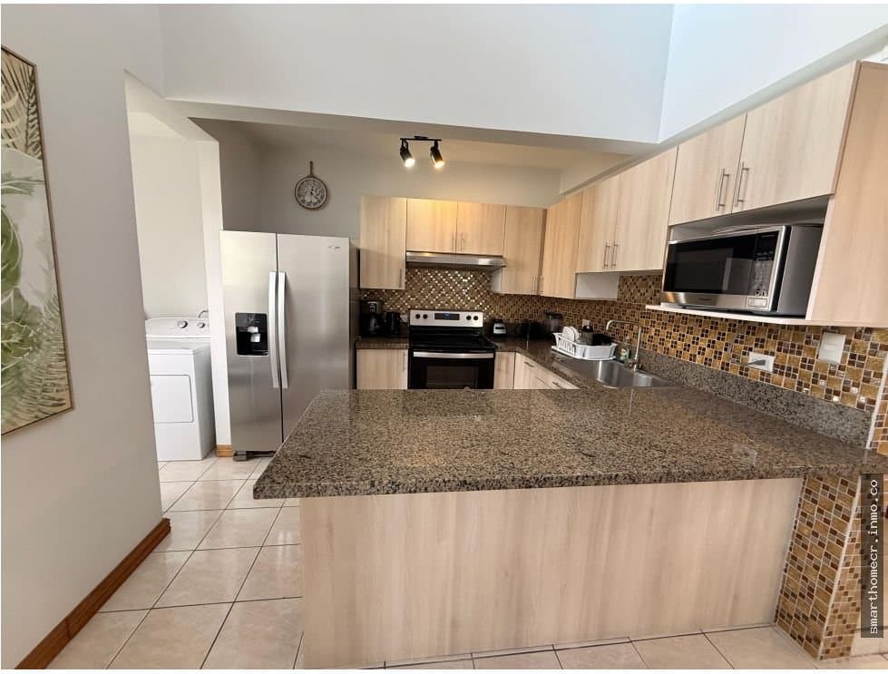 Venta/ alquiler de apartamento amueblado en escazú