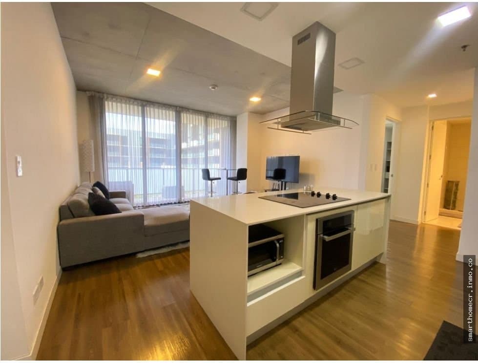 Alquiler de apartamento amueblado en escazú village, escazú