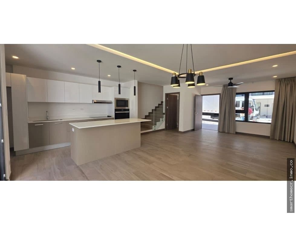 Alquiler de casa en condominio santa ana urbano, santa ana