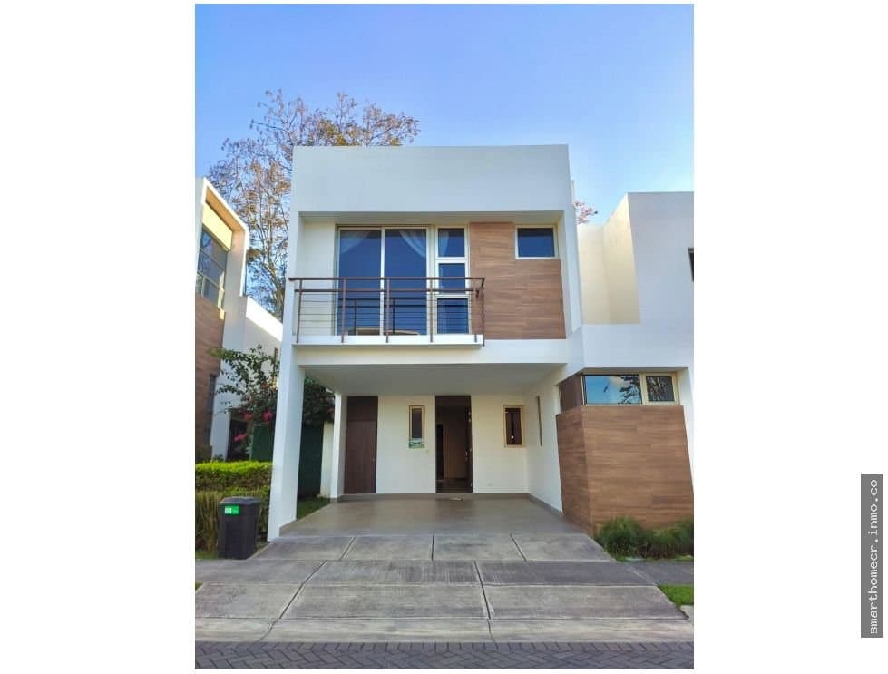 Alquiler de casa moderna en san antonio de escazú