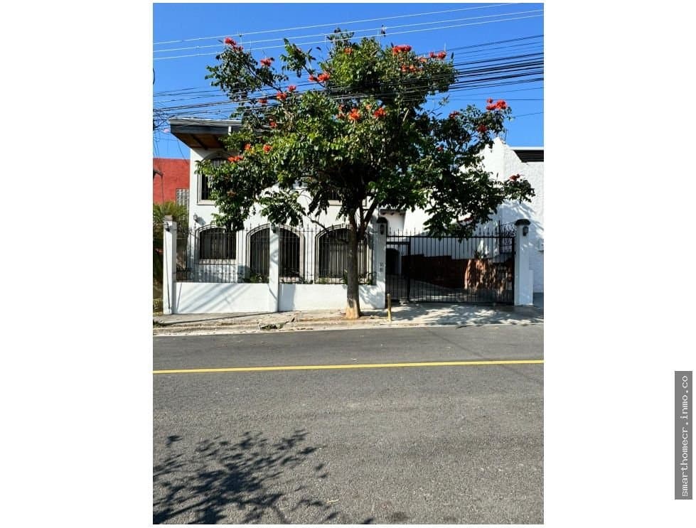 Venta de casa en trejos montealegre, escazú